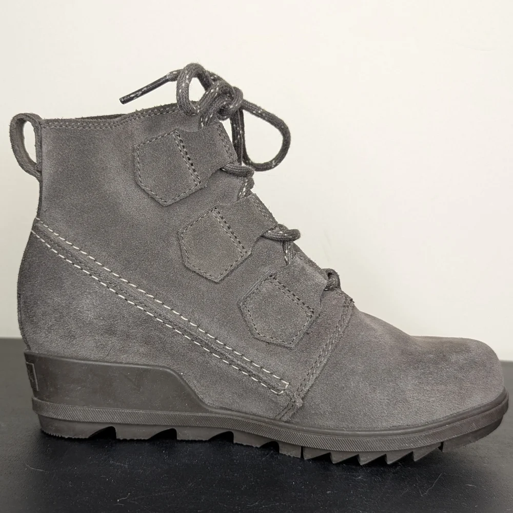 Sorel Women's Evie‎ Lace Up Suede Wedge Ankle Boot Gray Size 6.5